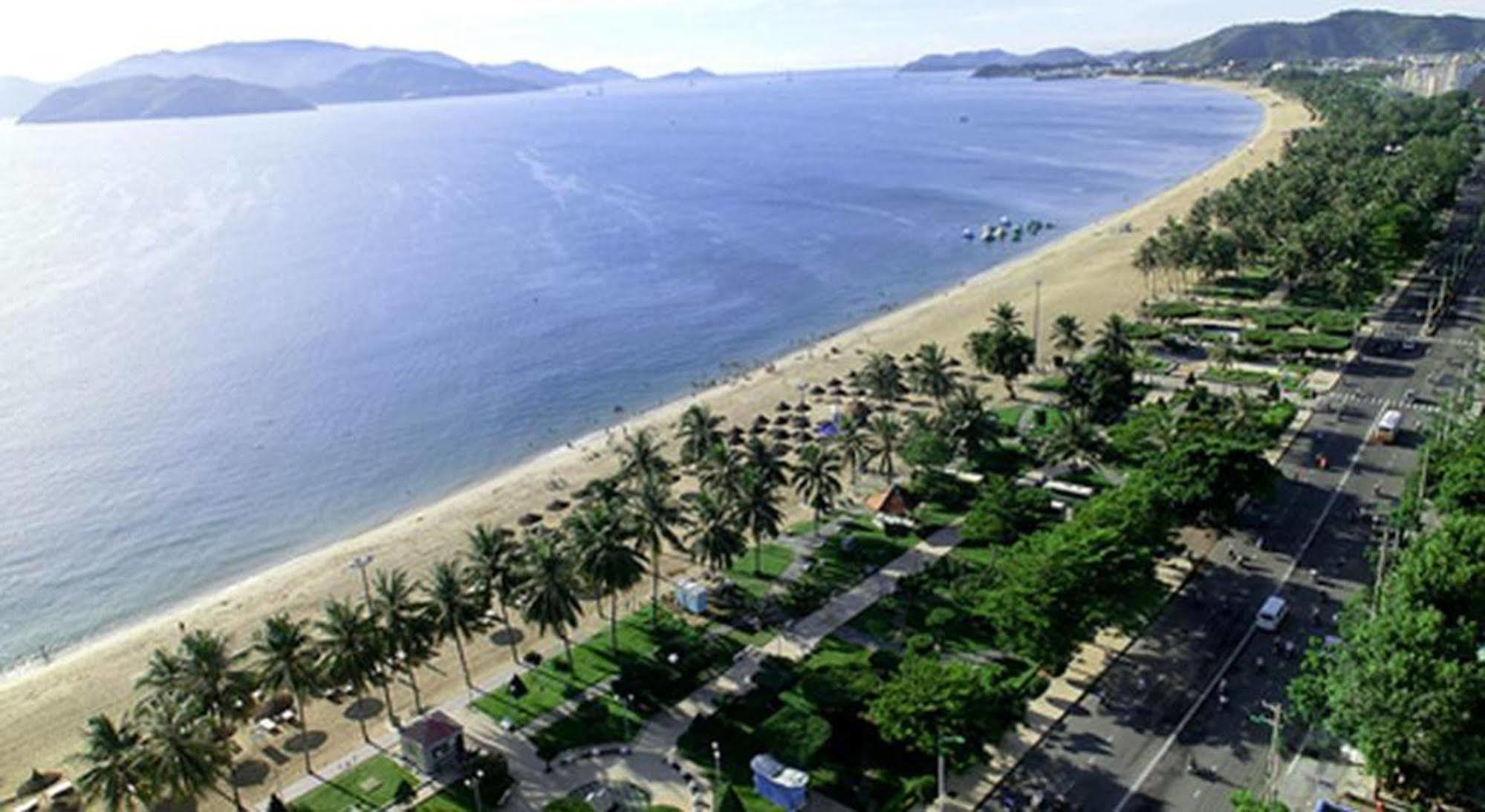Aurora Nha Trang Hotel Екстериор снимка