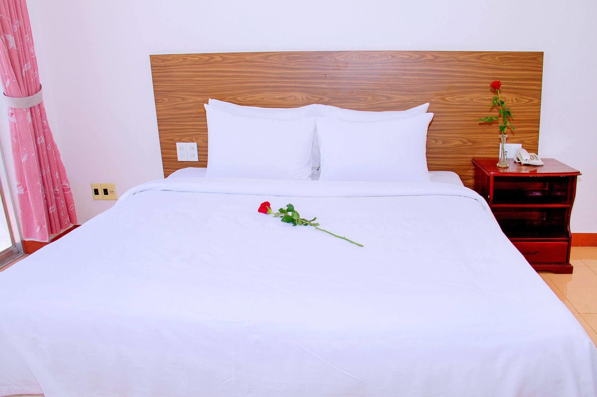 Aurora Nha Trang Hotel Екстериор снимка