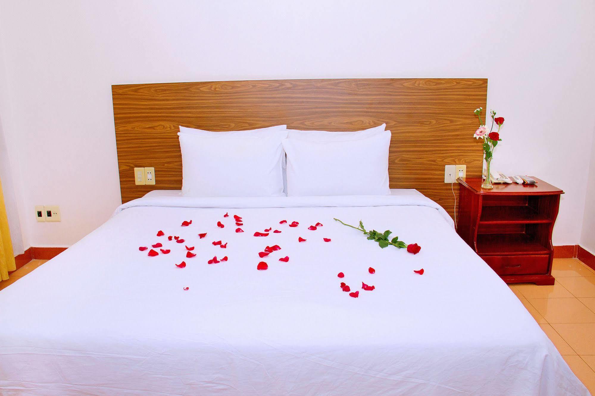 Aurora Nha Trang Hotel Екстериор снимка