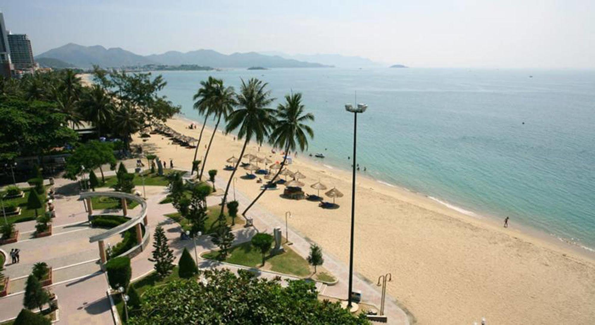 Aurora Nha Trang Hotel Екстериор снимка