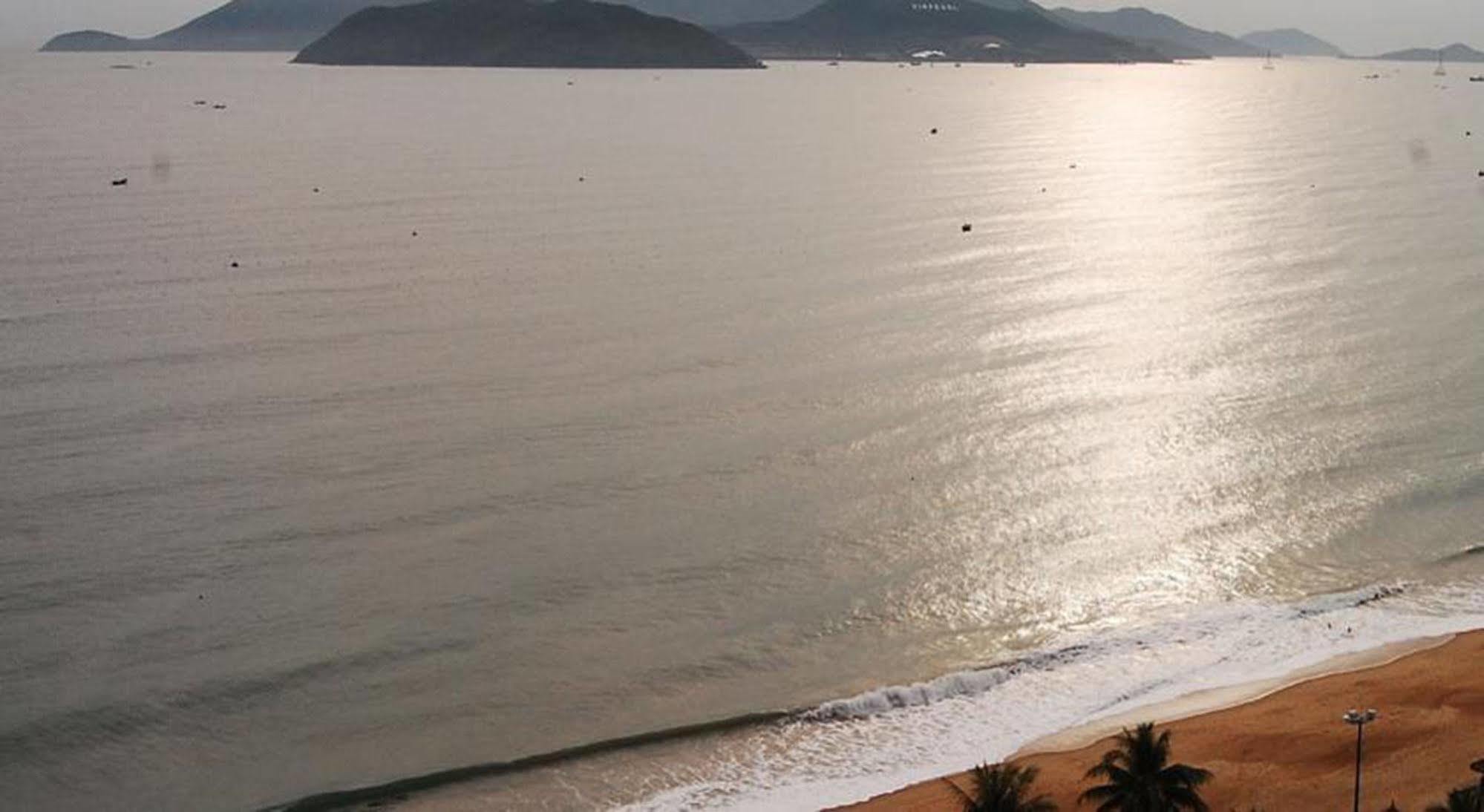 Aurora Nha Trang Hotel Екстериор снимка